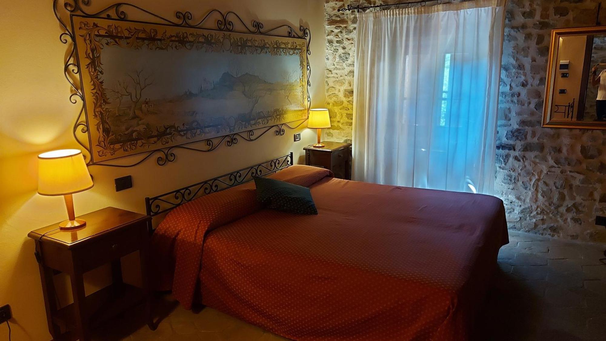 Country Hotel Poggiomanente Umbertide Quarto foto
