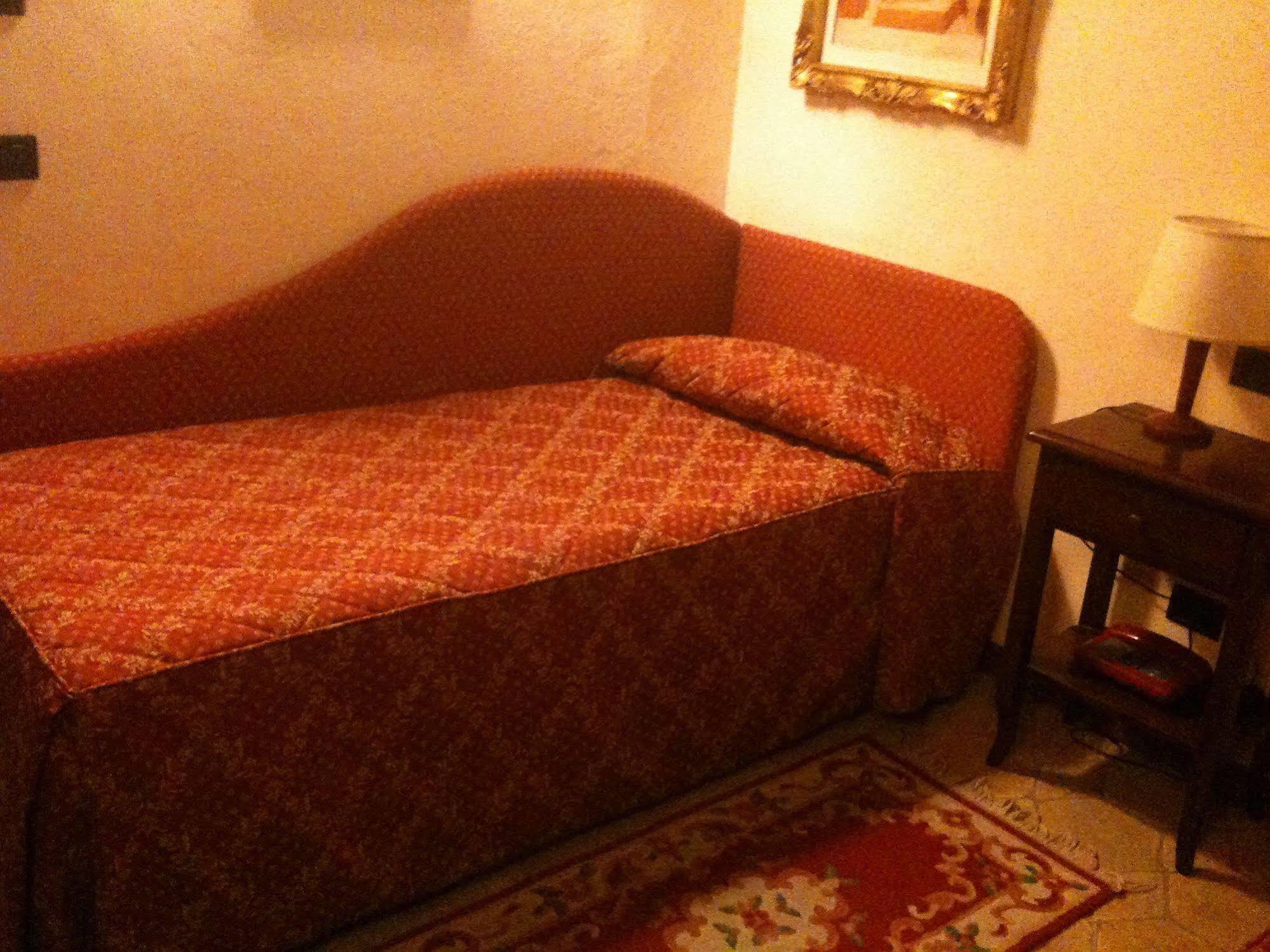 Country Hotel Poggiomanente Umbertide Exterior foto