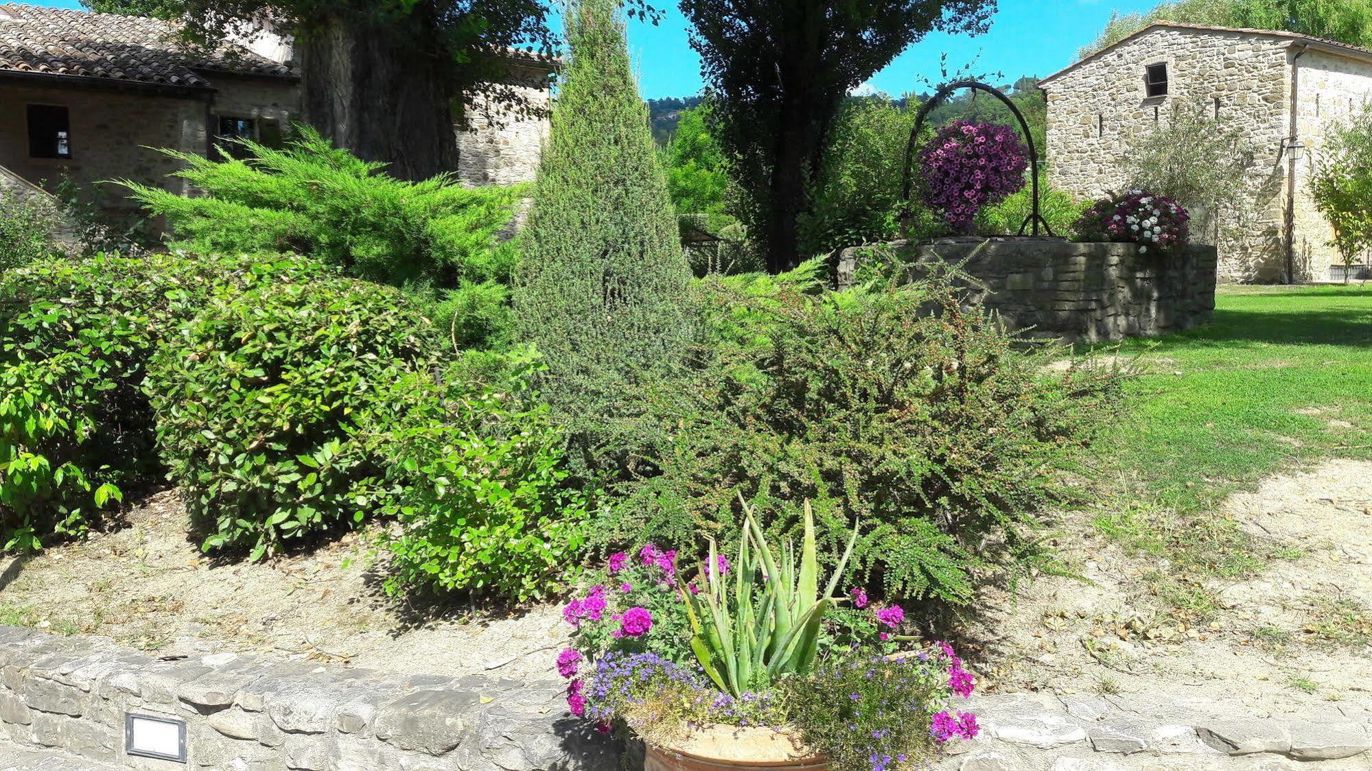 Country Hotel Poggiomanente Umbertide Exterior foto